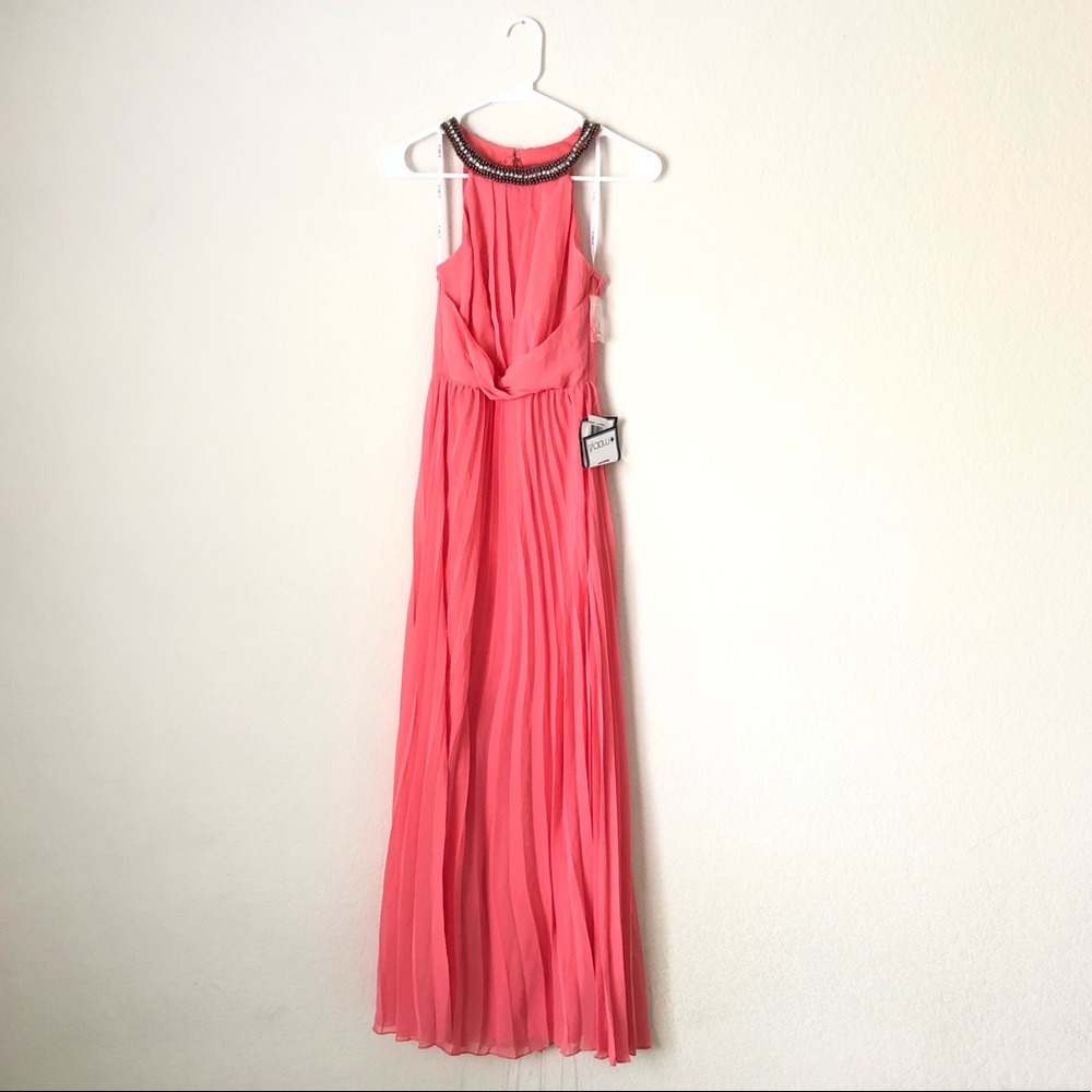 ♦️NWT Long formal dress